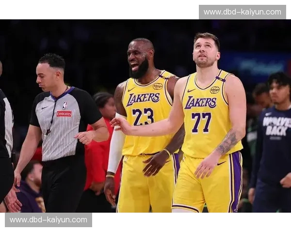 紫金王朝的燃情前奏：2009湖人与掘金的巅峰对决